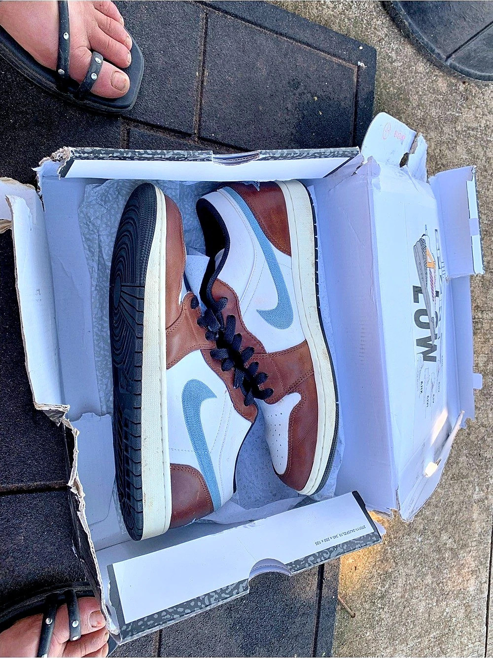 Jordan Air Jordan 1 Retro Low SE Brown Blue Grey Sneakers Brown & White US 11 - Picture 2 of 7